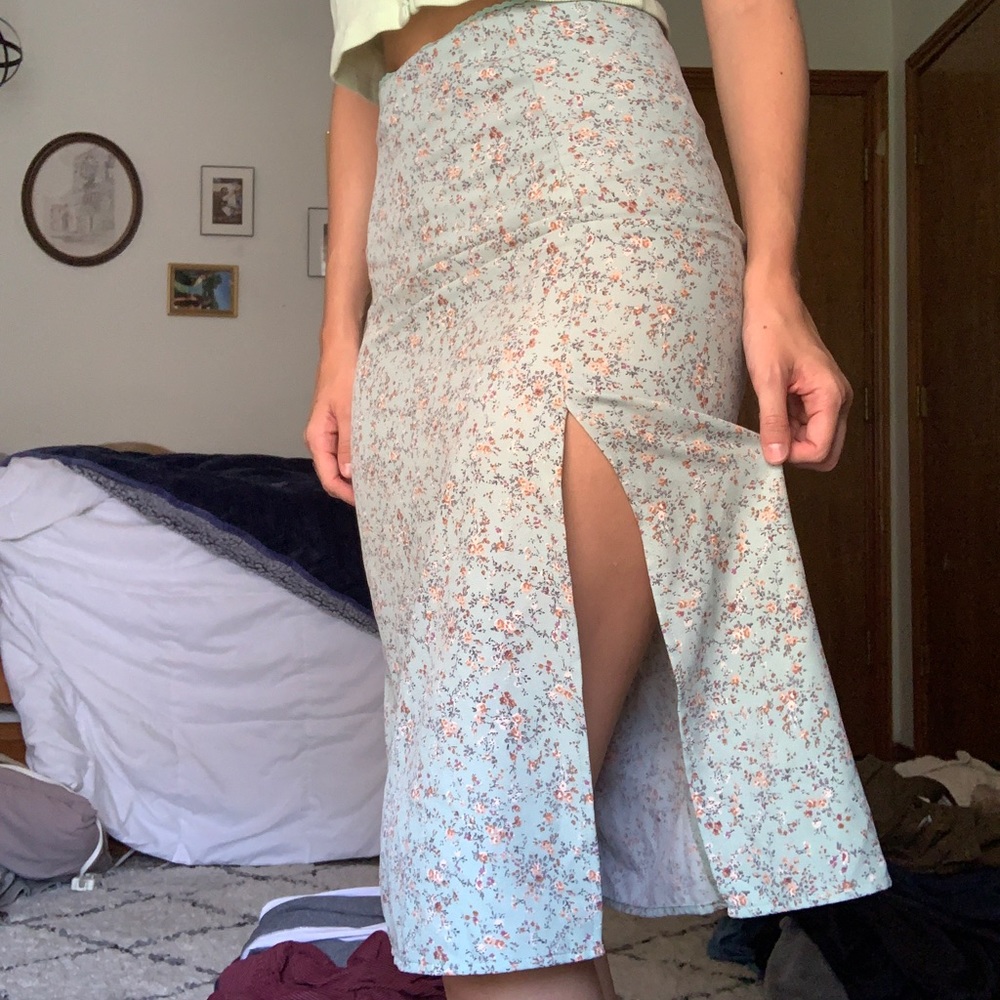 Floral midi skirt